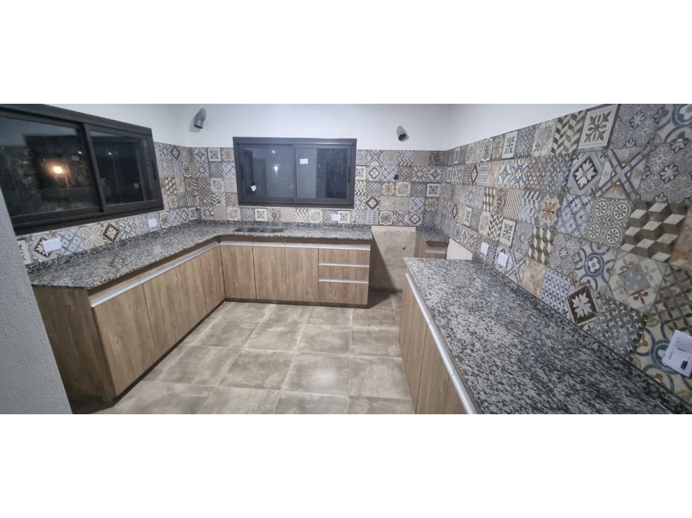 SE VENDE CASA A ESTRENAR EN TANTI A DOS CUADRAS DE LA RUTA — foto 4