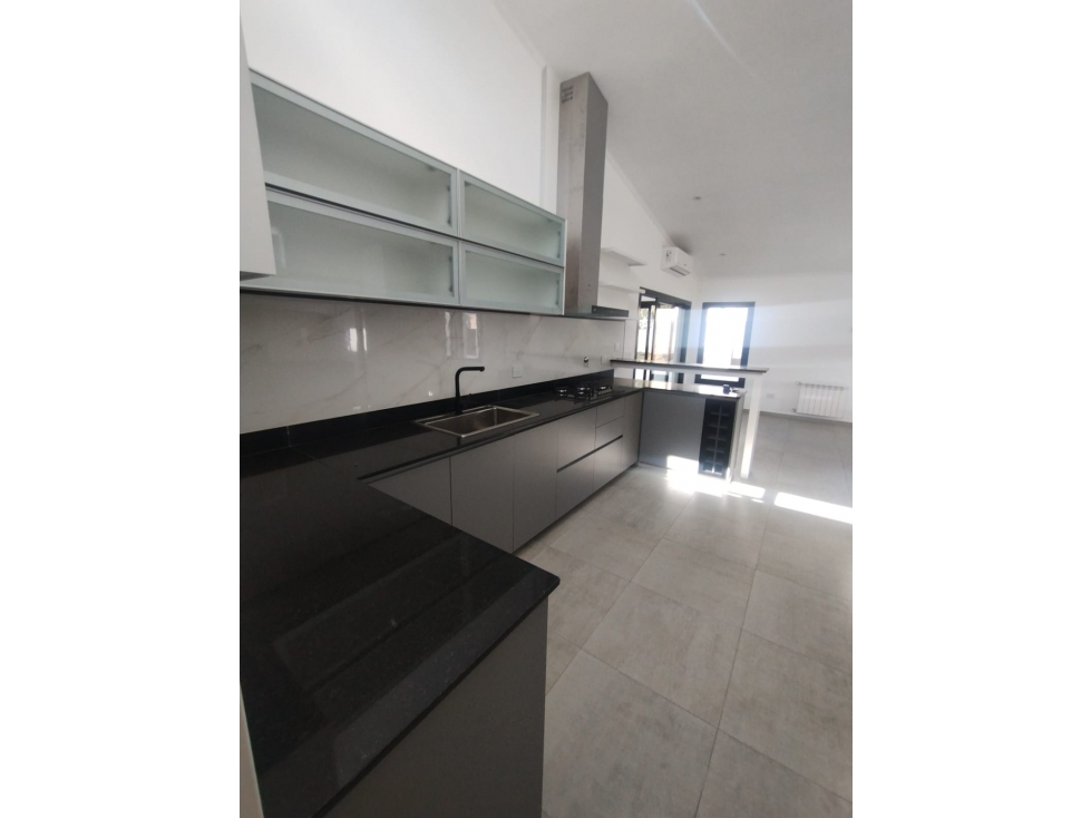 SE VENDE CASA DE ALTA CALIDAD A ESTRENAR 3 DORMITORIOS EN EL DORADO 2 — foto 5