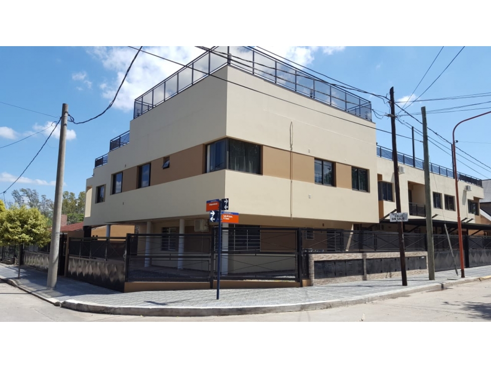 SE VENDE DTOS EN BARRIO SANTA RITA