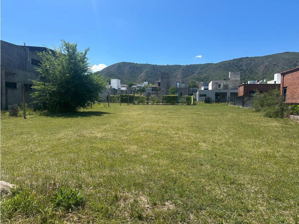 SE VENDE LOTE EN EL DORADO 2 - 6