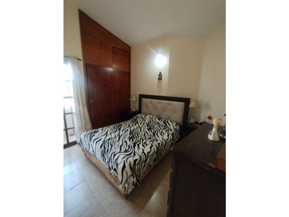 SE VENDE DUPLEX DE 3 DORMITORIOS — foto 4