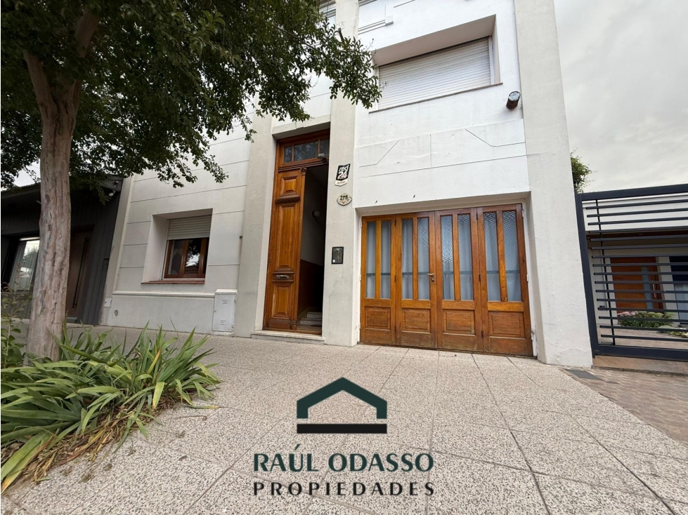 Casa en venta ideal para vivienda o consultorios
