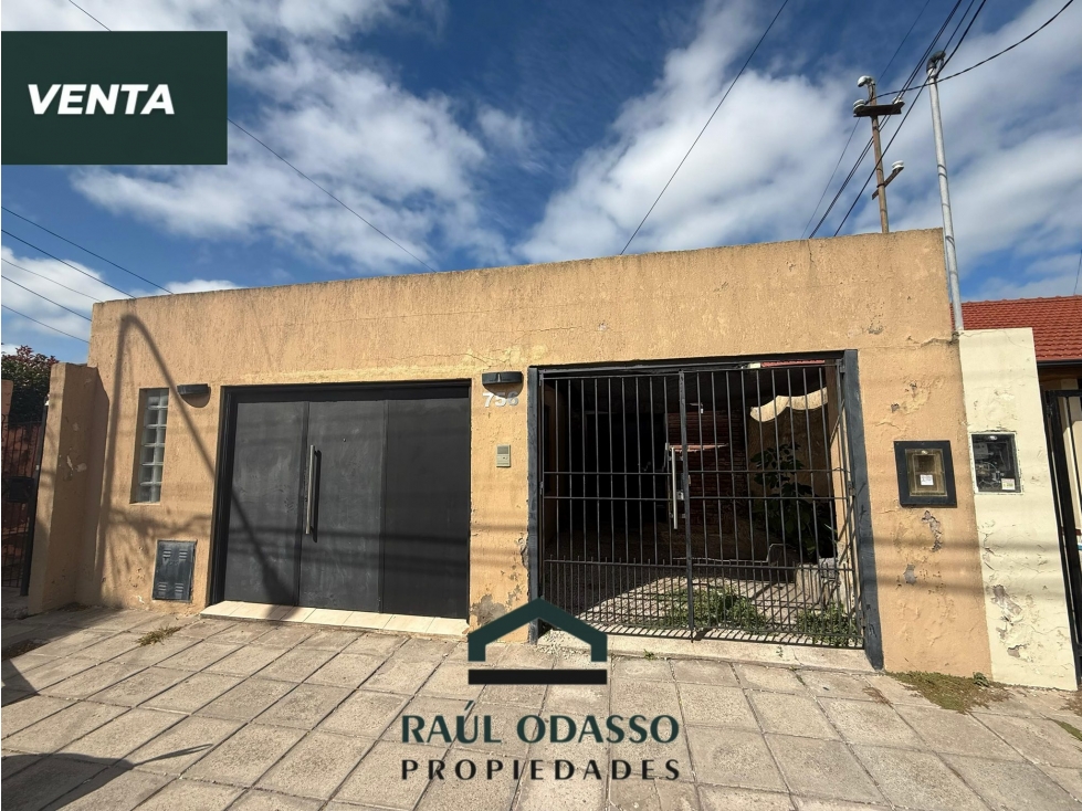 Casa bien ubicada