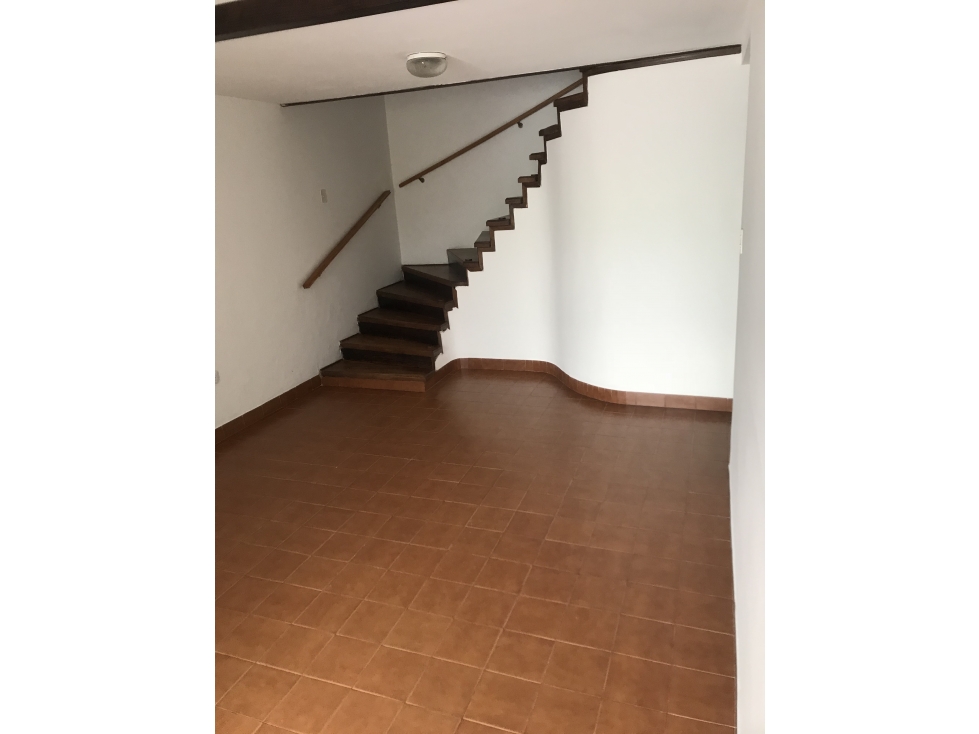 Casa interna en alquiler — foto 2
