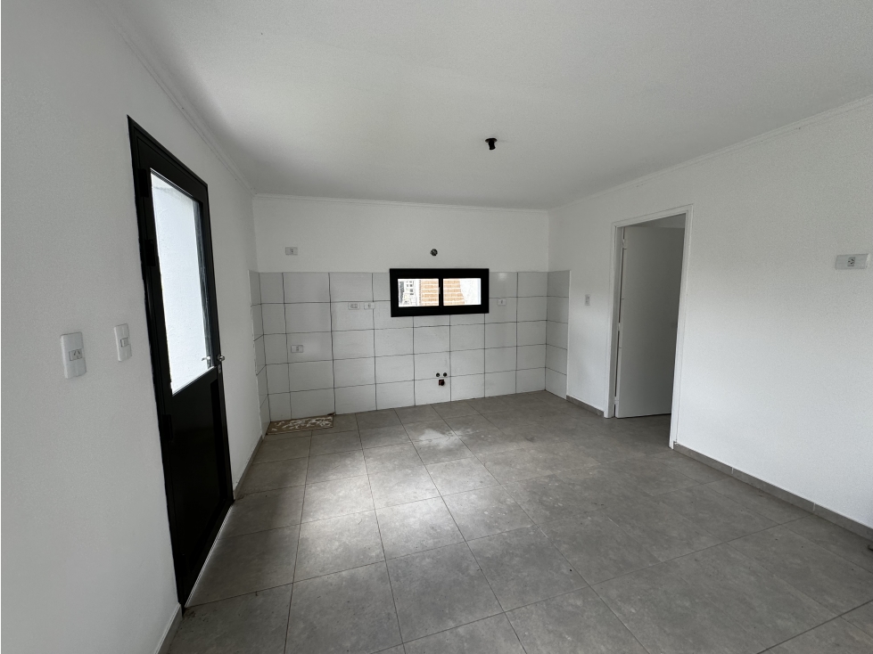 Vendo Casa Con Dos Dormitorios en Caseros, Entre Ríos. - 5