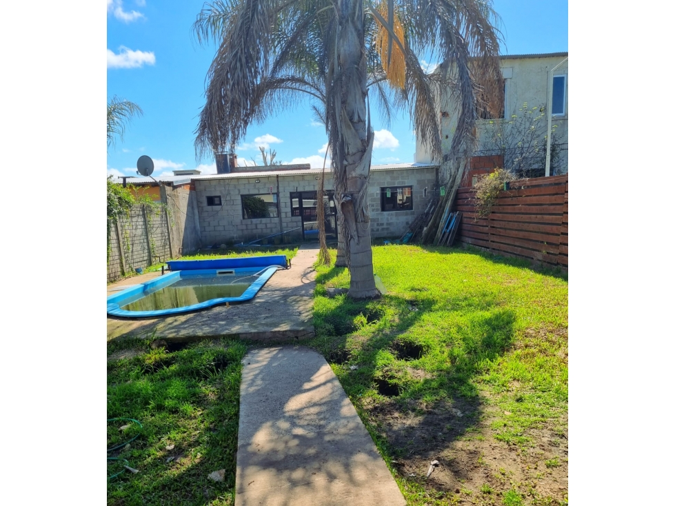 Vendo Casa con Pileta en Concepción del Uruguay, Entre Ríos - 3