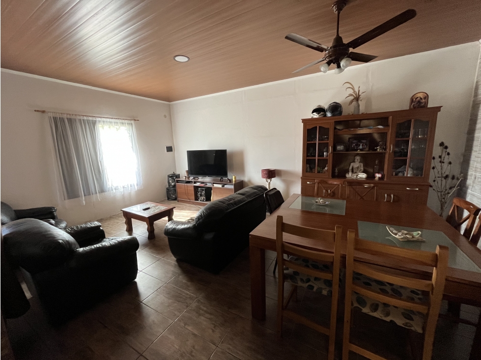 Vendo Casa con pileta en San Justo, Entre Ríos. - 3