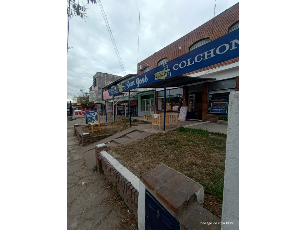 VENDO local comercial sobre avenida principal - 2
