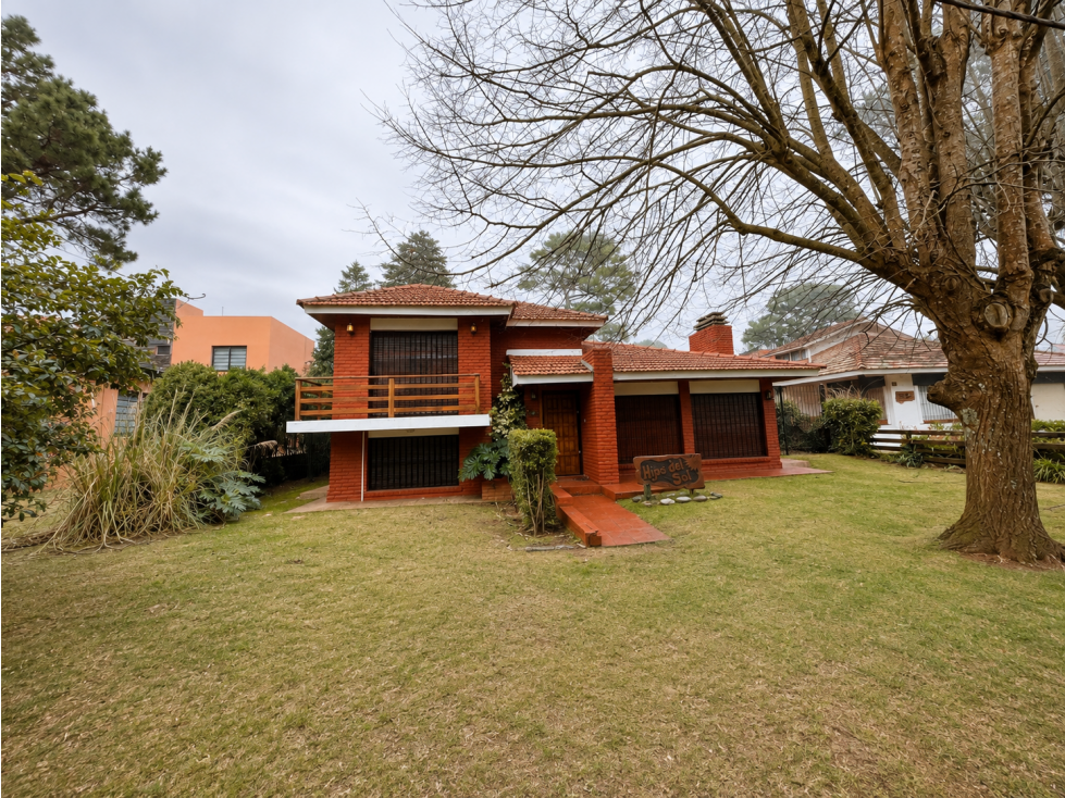 Chalet - Barrio Norte - Hijos del Sol