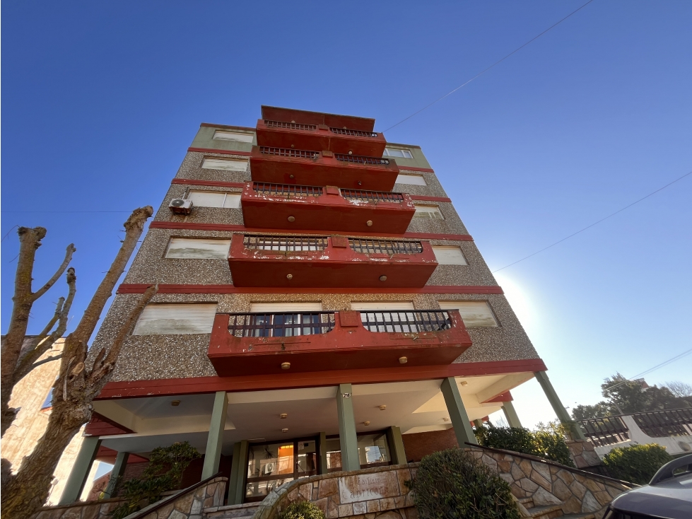 Edificio Capricornio Piso 5A