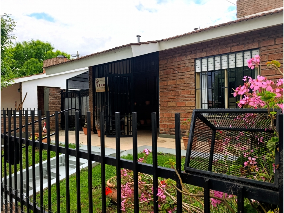 Casa en venta B° Malvinas, Villa Carlos Paz. Excelente ubicación — foto 2