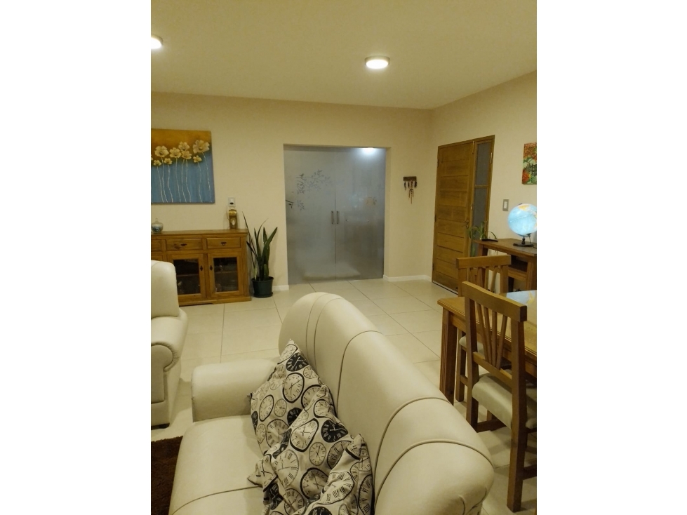 Casa en VENTA, Villa Carlos Paz, Country, entorno de categoría. — foto 4
