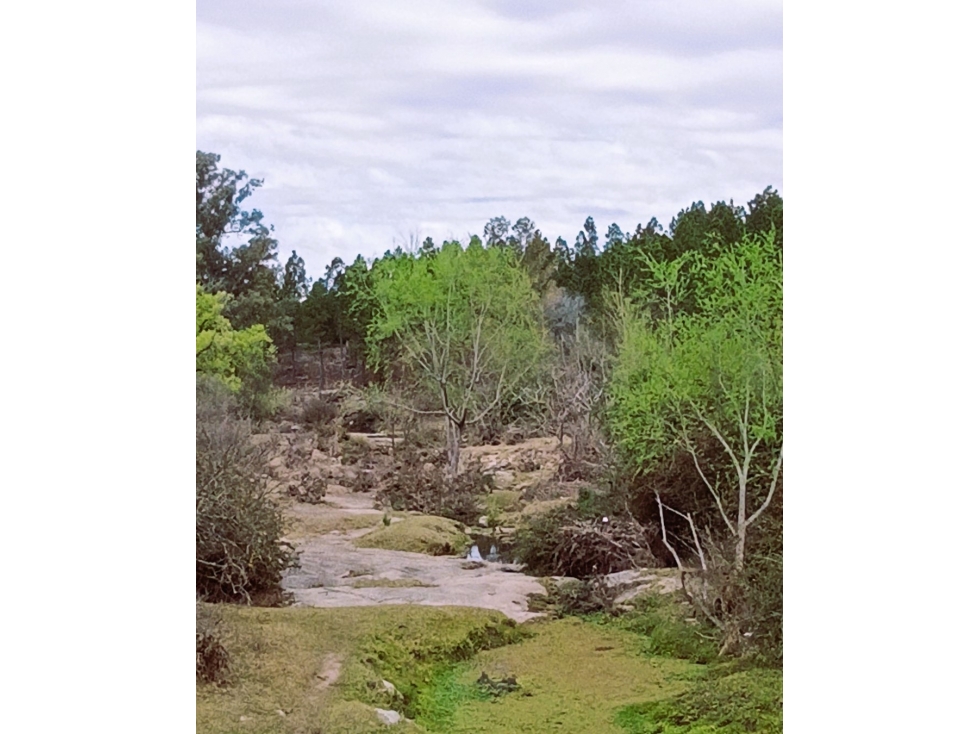 Dos terrenos frente al río. Villa Flor Serrana, Tanti. Más platea. - 2