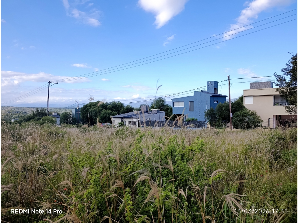 Gran Fracción más casa en Tanti sobre Ruta 28 de 6860 m2. - 1