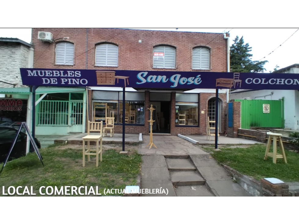 En venta. Local, más depósito y departamento. Sobre Av. Cárcano - 4