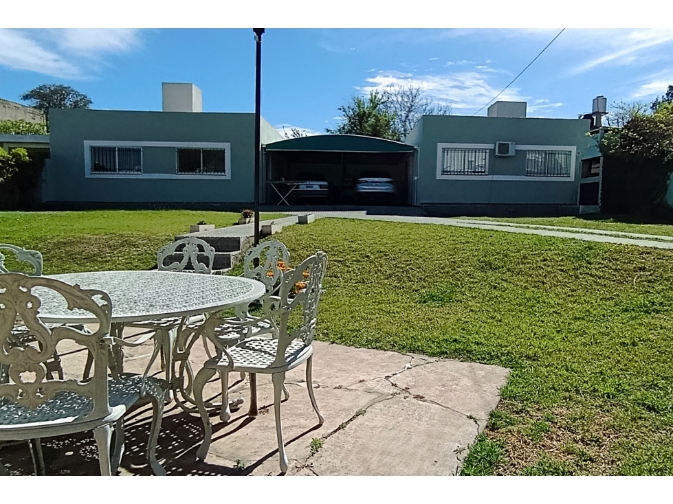 En B°Miguel Muñoz, chalet más dos depatamentos de un dormitorio. — foto 3
