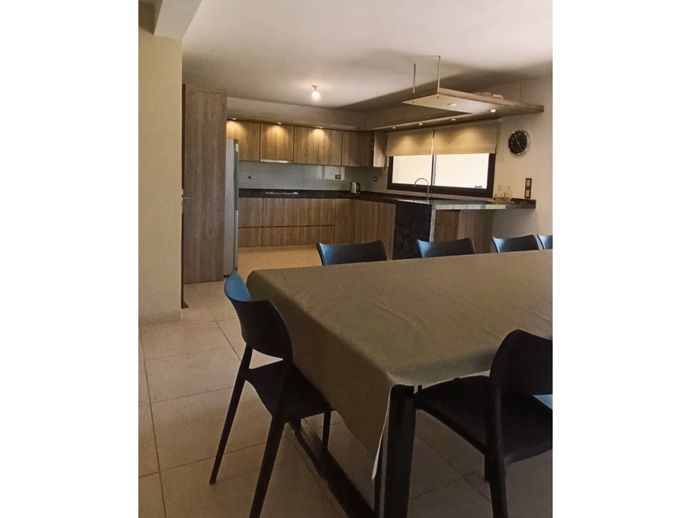 Casa moderna de dos dorm. en venta. Tanti, a mts de R.28 — foto 6