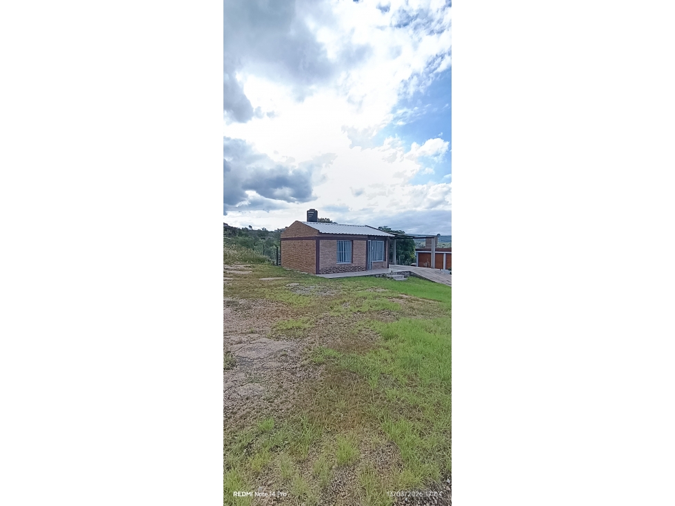 Gran Fracción más casa en Tanti sobre Ruta 28 de 6860 m2. - 5