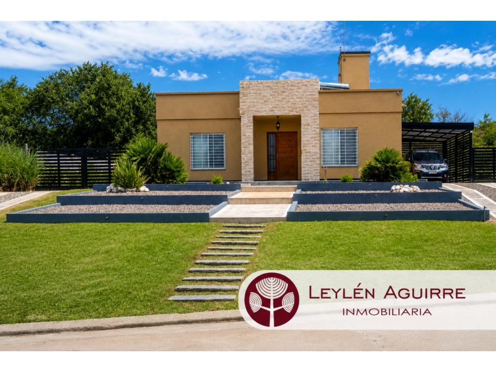 Casa en VENTA, Villa Carlos Paz, Country, entorno de categoría.