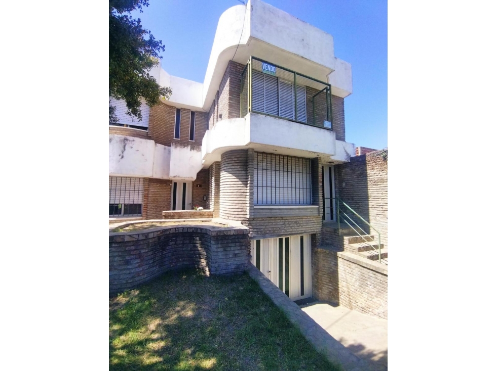 Casa y departamento en venta. Apto edificio. San Lorenzo, Santa Fe - 3