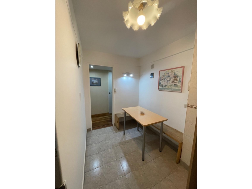VENTA 2 Amb. C/Dep y Cochera. Balcón saliente. RETASADO — foto 6