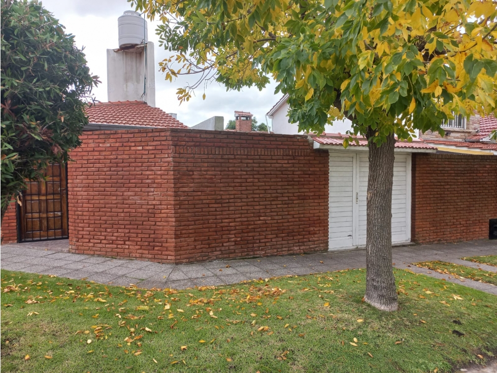 MOGOTES; AMPLIO CHALET + DEPARTAMENTO — foto 4