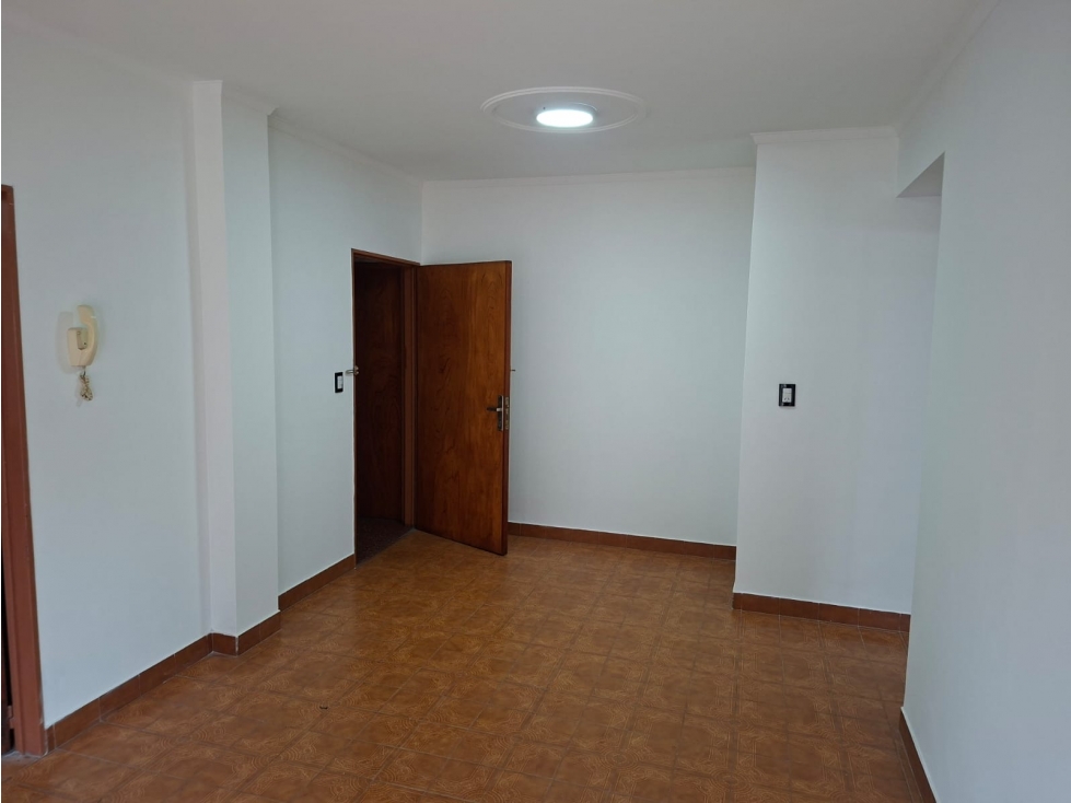 MOGOTES: DEPARTAMENTO 2 AMBIENTES- 1º PISO - 3