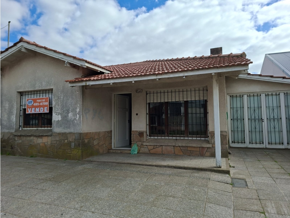 MOGOTES; P/ ARREGLAR. CHALET 3 AMBIENTES C/ DEPENDENCIA . — foto 2