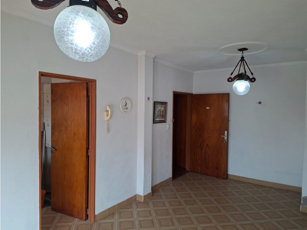 ZºMOGOTES; DEPARTAMENTO; 2 AMB- 3º PISO /ESCALERA - 4