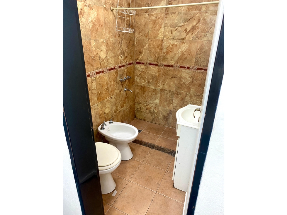 MONOAMBIENTE COCHERA Y PILETA. OPORTUNIDAD!! — foto 5