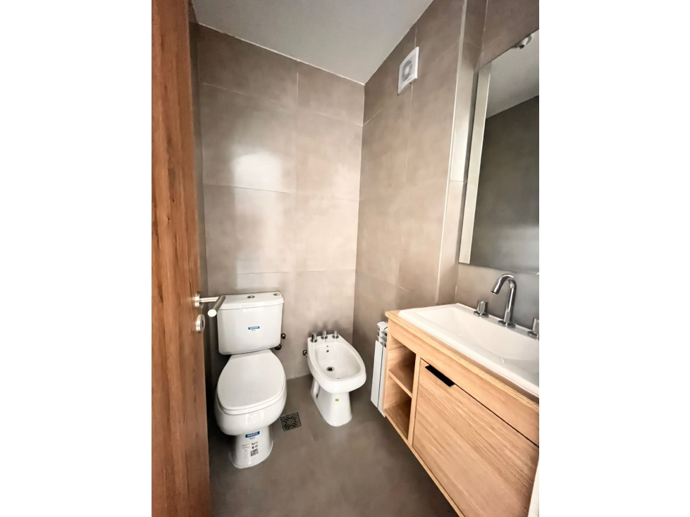 Oportunidad dpto a estrenar centro 4to piso vista balcon — foto 3