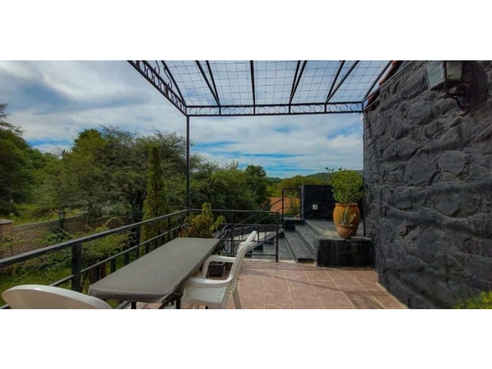 Casa de Categoria en Costa Azul a metros del lago, Villa Carlos Paz — foto 6