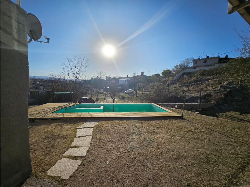 ¡Gran Oportunidad en Estancia Vieja, Córdoba! casa mas dpto y pileta - 1