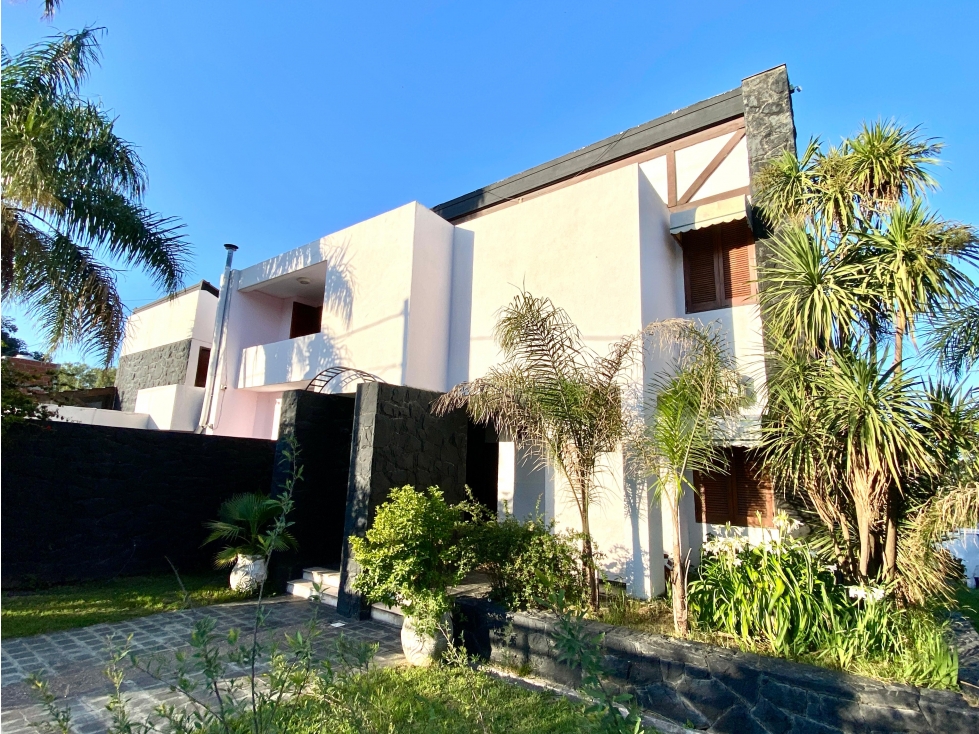 Casa de Categoria en Costa Azul a metros del lago, Villa Carlos Paz — foto 3