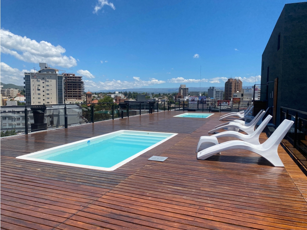 DEPTO EN MIRALEJOS 15, 1 DORMITORIO, AL FRENTE CON BALCON. CENTRO