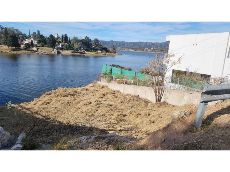 VENDO GRAN TERRENO CON BAJADA AL LAGO, Villa del Lago, Carlos Paz - 3