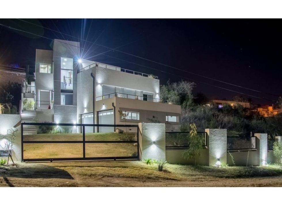 VENTA - Casa de categoria, 3 dormitorios. Villa Del Lago, Carlos Paz — foto 4