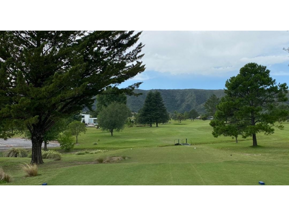 VENTA EXCLUSIVA TERRENO PREMIUM EN CARLOS PAZ GOLF Oportunidad - 4