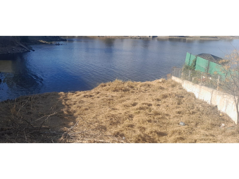 VENDO GRAN TERRENO CON BAJADA AL LAGO, Villa del Lago, Carlos Paz - 4