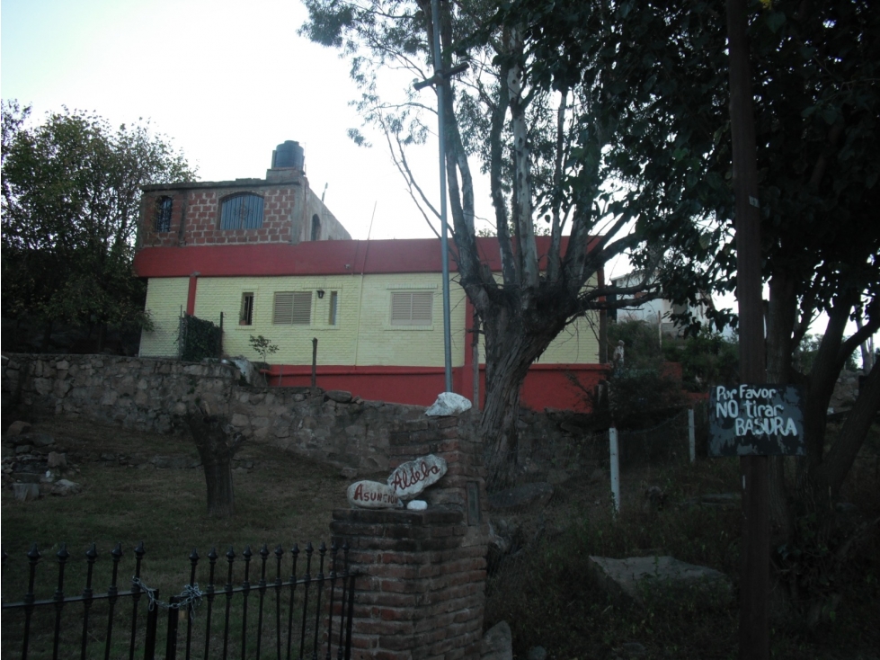 CASA + DEPTO EN BARRIO LA QUINTA, A POCAS CUADRAS DEL CENTRO — foto 3
