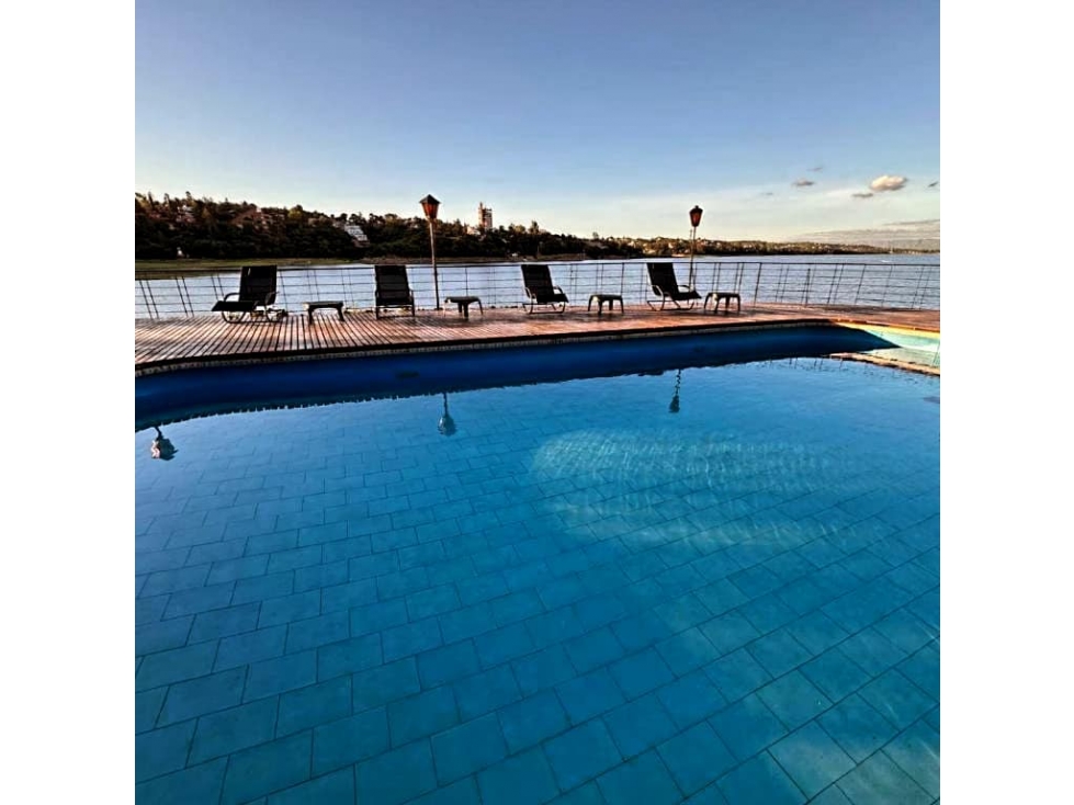 VENTA hotel a orillas del lago con la mejor vista, Villa Carlos Paz - 3