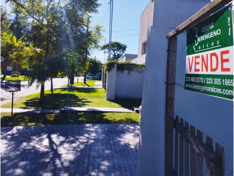 LOTE ! en Calasanz y Lijo López ! ! ! Amplio y Luminoso ! — foto 4