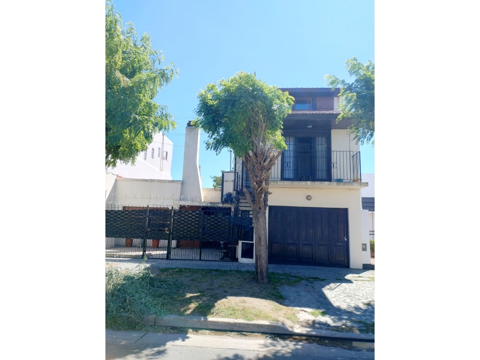 Casa! en Venta! Comoda! Agradable! Pintoresca!!! - 1