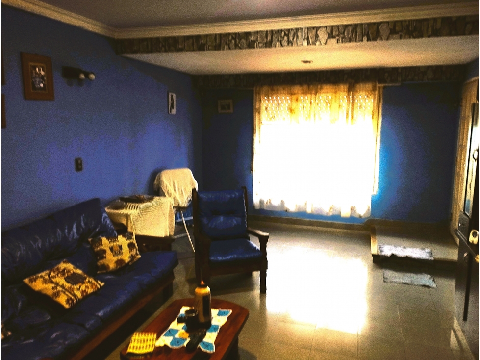 Casa grande! Con departamento al fondo y garaje!!! — foto 3