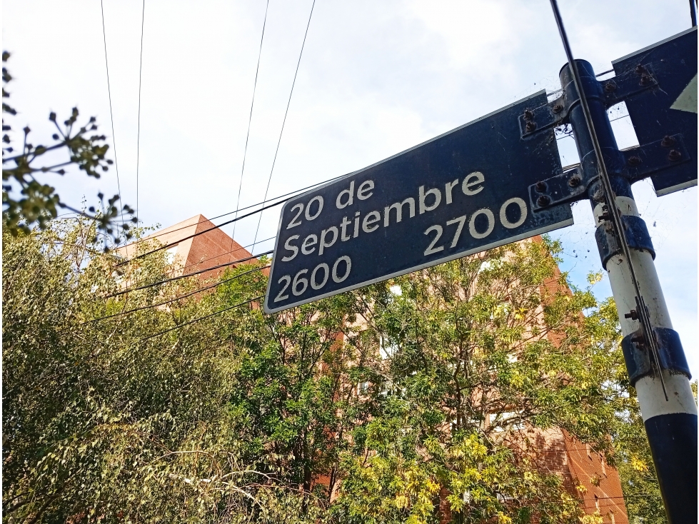 Cochera! en Venta! z/ Alberti y XX de Septiembre!!! — foto 3
