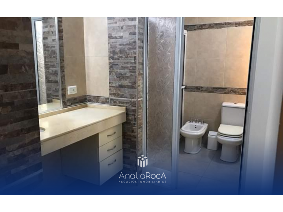 Complejo de Departamento mas Casa Principal en Venta — foto 4