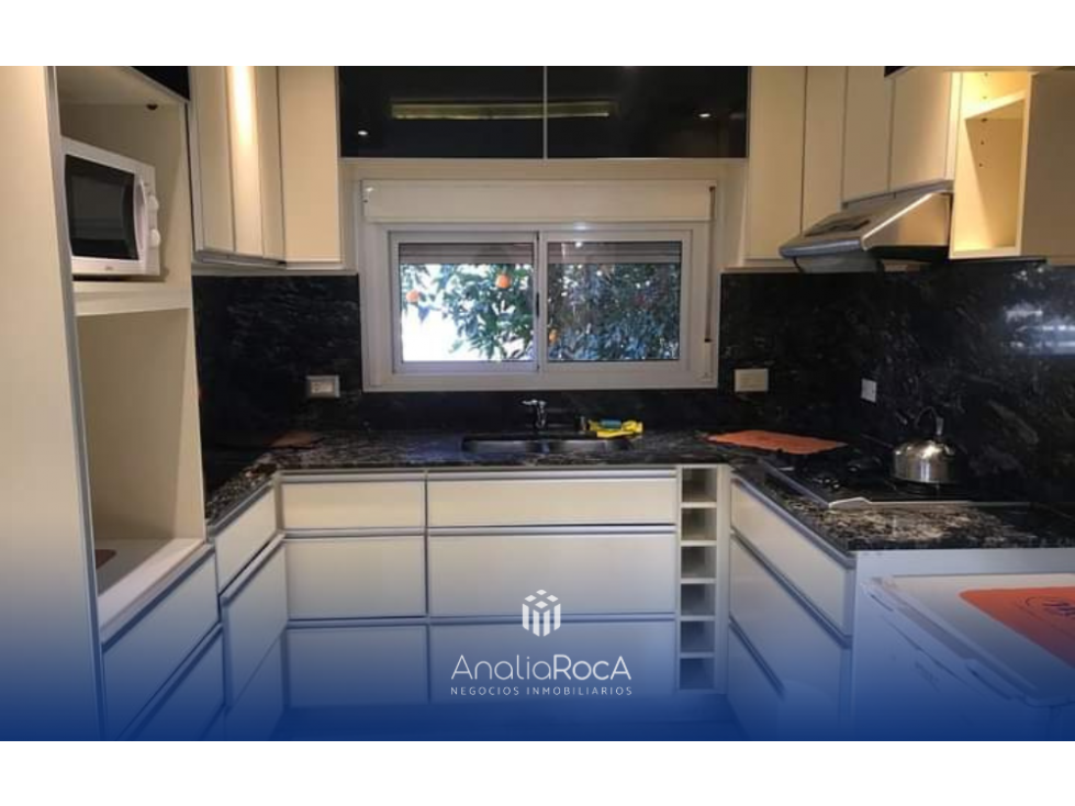 Complejo de Departamento mas Casa Principal en Venta — foto 2