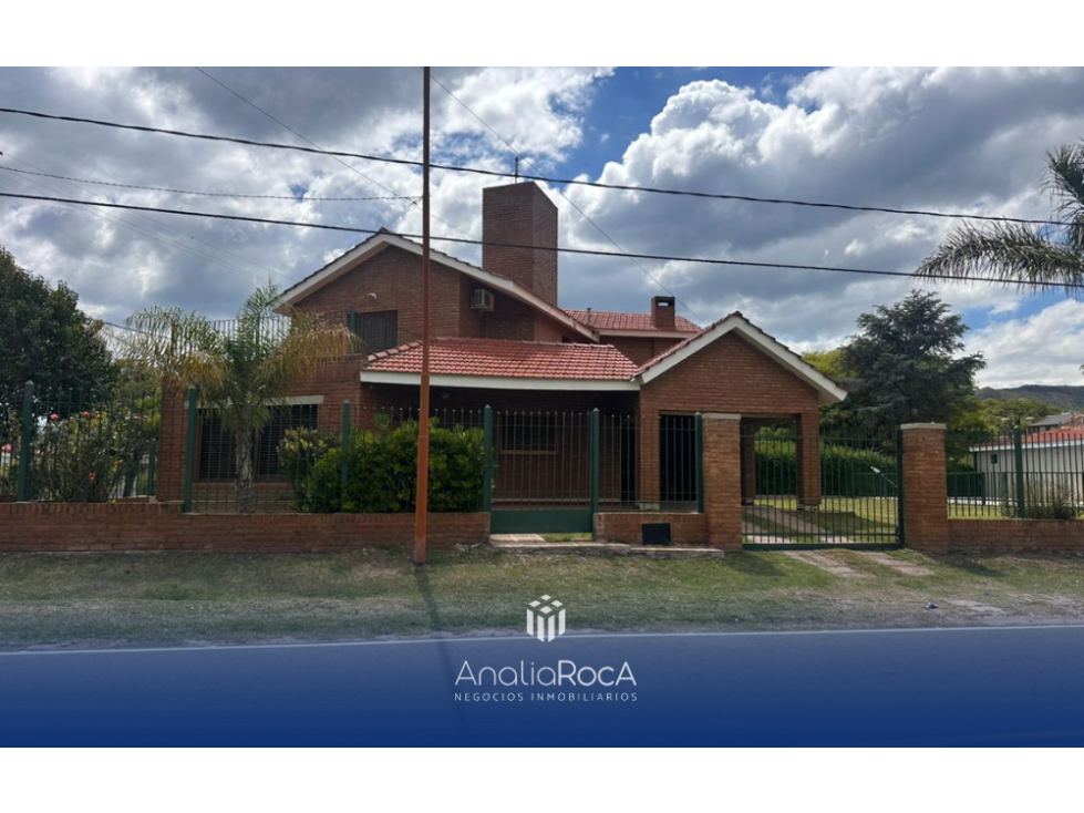 Alquiler Temporario Casa Amplia para 12/13 personas Villa Carlos Paz - 1