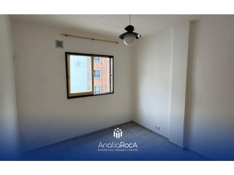 Alquiler Anual Departamento Dos dorm con Cochera Centro Carlos Paz — foto 3