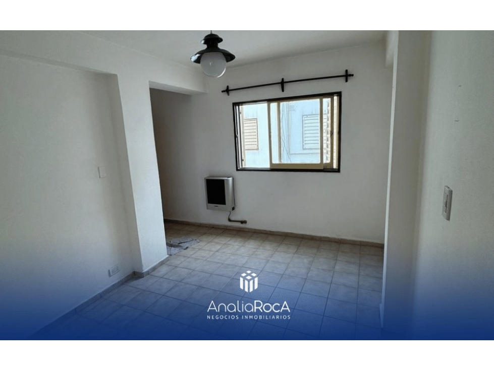 Alquiler Anual Departamento Dos dorm con Cochera Centro Carlos Paz — foto 2